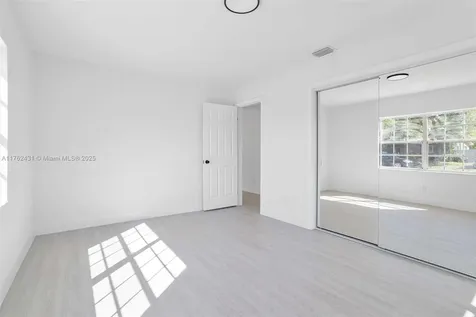 1401 NW 45th Street Fort Lauderdale FL 33309