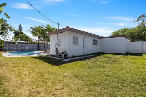 1401 NW 45th Street Fort Lauderdale FL 33309