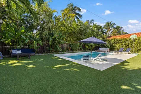 840 NE 72nd Terrace Miami FL 33138