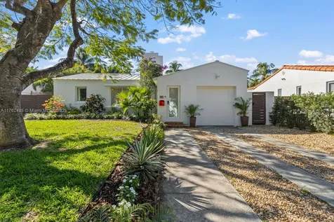 840 NE 72nd Terrace Miami FL 33138