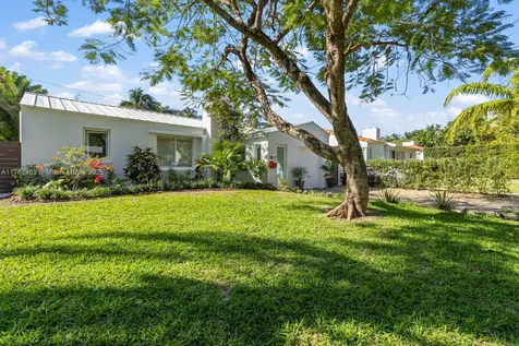 840 NE 72nd Terrace Miami FL 33138