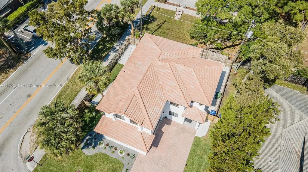 1451 SW 11th Place Fort Lauderdale FL 33312