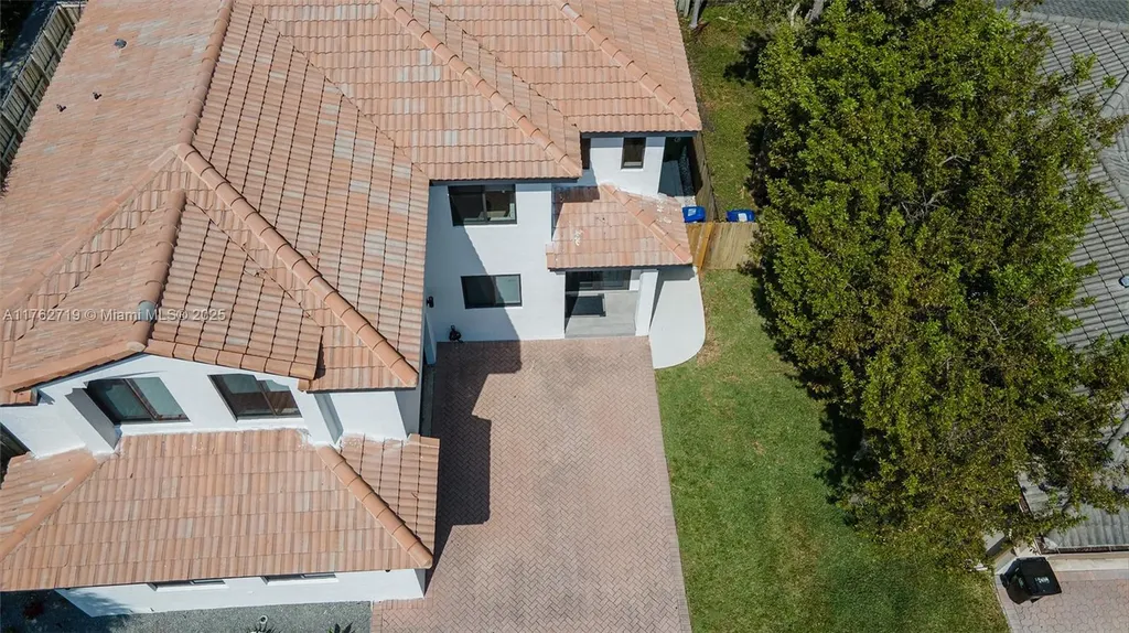 1451 SW 11th Place Fort Lauderdale FL 33312