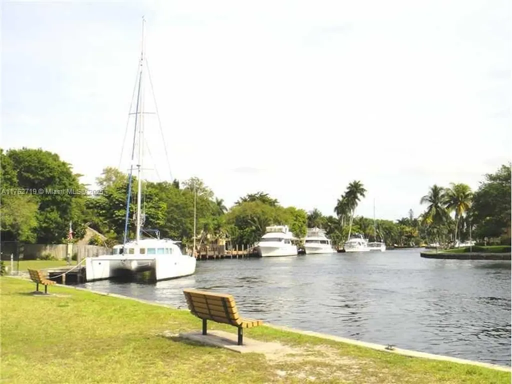 1451 SW 11th Place Fort Lauderdale FL 33312