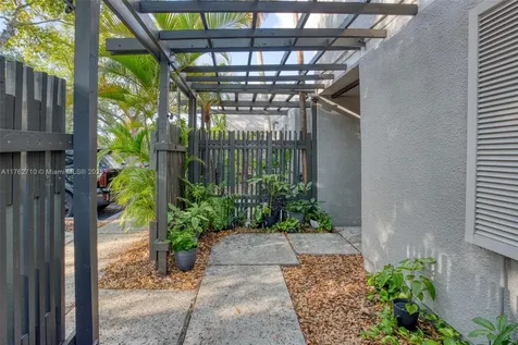 1548 NW 113th Way Pembroke Pines FL 33026