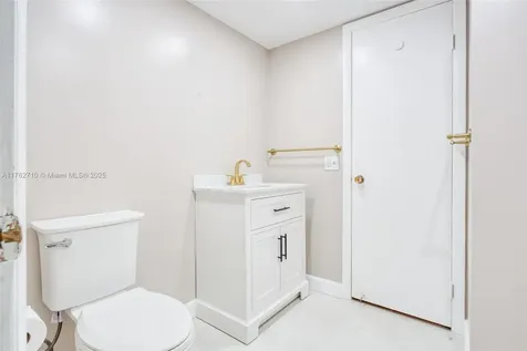 1548 NW 113th Way Pembroke Pines FL 33026
