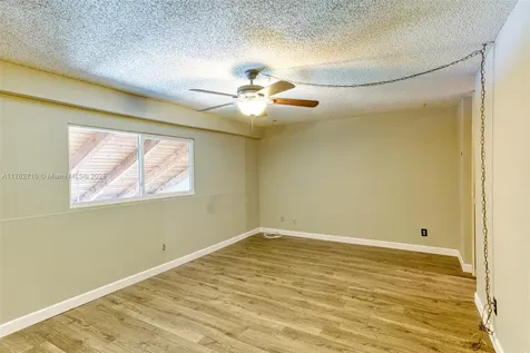 1548 NW 113th Way Pembroke Pines FL 33026