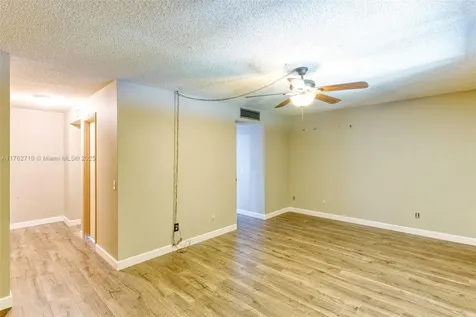 1548 NW 113th Way Pembroke Pines FL 33026
