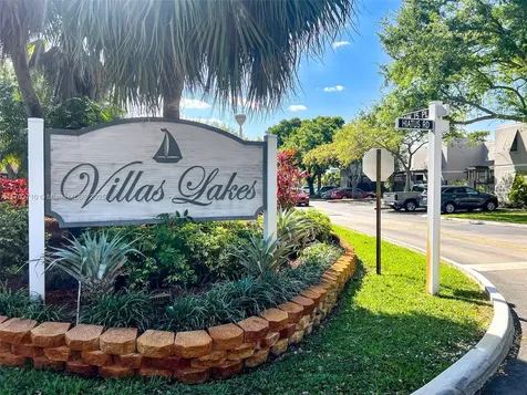 1548 NW 113th Way Pembroke Pines FL 33026