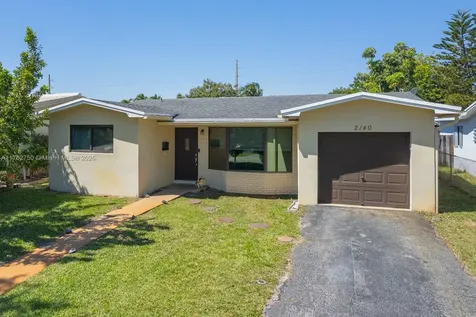 2140 N 55th Avenue Hollywood FL 33021