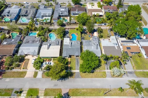 2140 N 55th Avenue Hollywood FL 33021