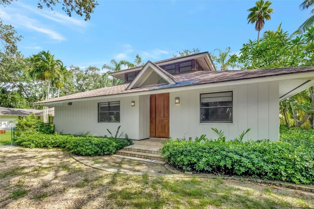 6910 SW 71st Court Miami FL 33143