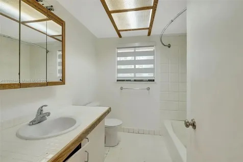 6910 SW 71st Court Miami FL 33143