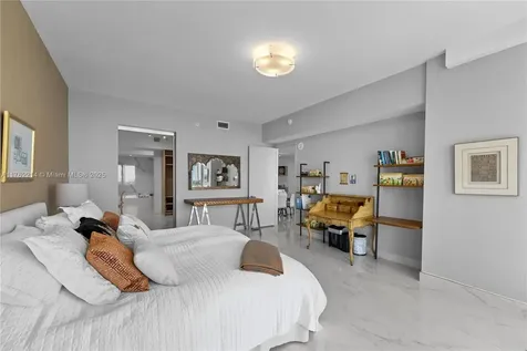 5500 Island Estates Drive Aventura FL 33160