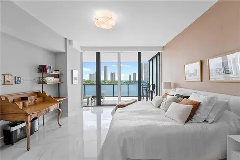 5500 Island Estates Drive Aventura FL 33160