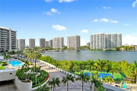 5500 Island Estates Drive Aventura FL 33160