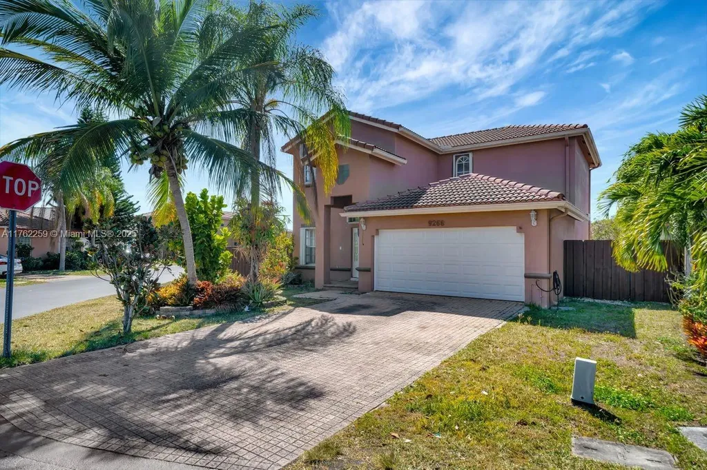 9266 SW 168th Place Miami FL 33196