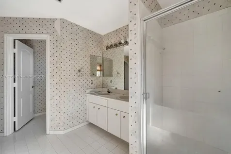 9266 SW 168th Place Miami FL 33196