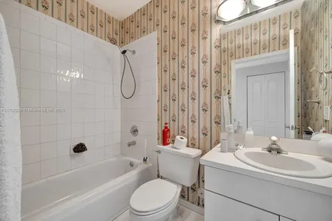 9266 SW 168th Place Miami FL 33196