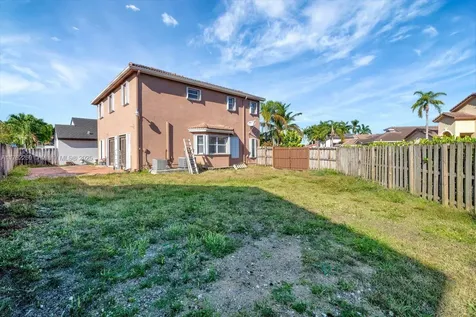 9266 SW 168th Place Miami FL 33196