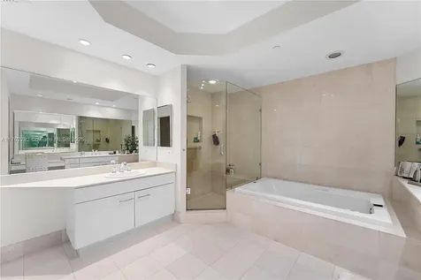 21150 Point Place Aventura FL 33180