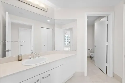 21150 Point Place Aventura FL 33180