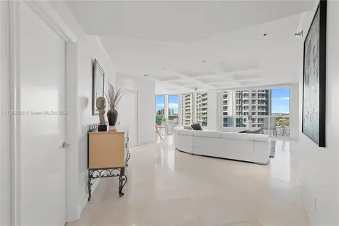 21150 Point Place Aventura FL 33180