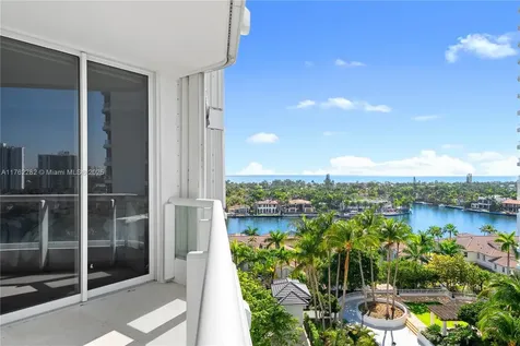 21150 Point Place Aventura FL 33180
