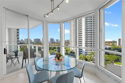 21150 Point Place Aventura FL 33180