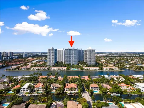 21150 Point Place Aventura FL 33180