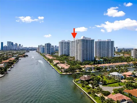 21150 Point Place Aventura FL 33180