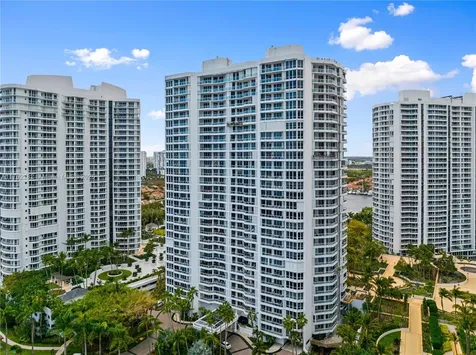 21150 Point Place Aventura FL 33180