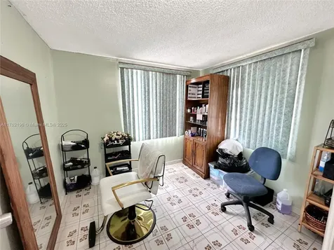 2035 NW 26th Street Miami FL 33142