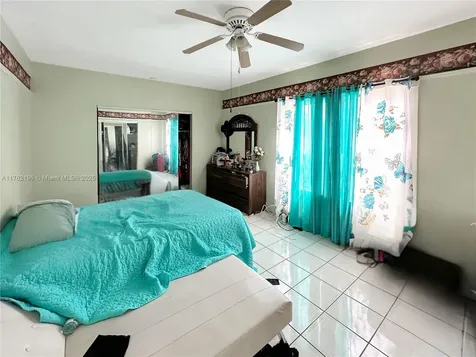 2035 NW 26th Street Miami FL 33142