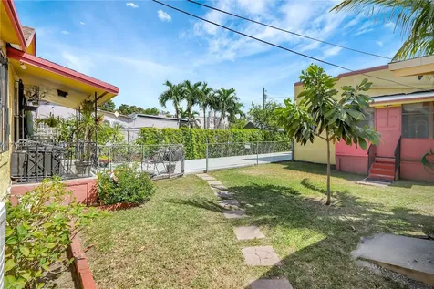 2035 NW 26th Street Miami FL 33142