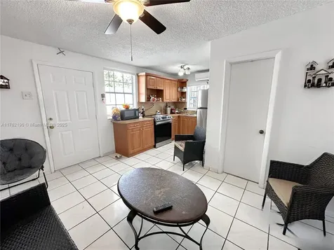 2035 NW 26th Street Miami FL 33142
