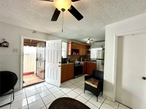 2035 NW 26th Street Miami FL 33142