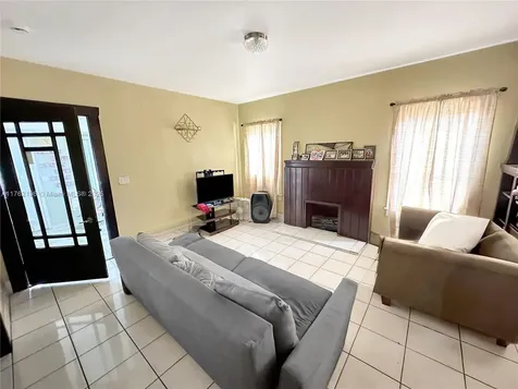 2035 NW 26th Street Miami FL 33142