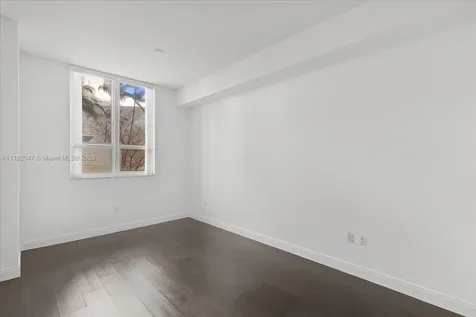 234 NE 3rd Street Miami FL 33132
