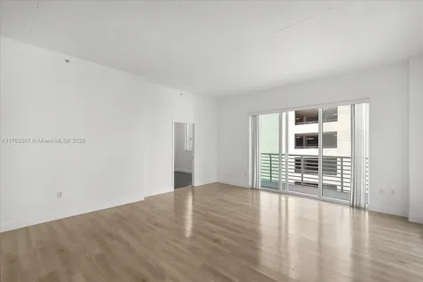 234 NE 3rd Street Miami FL 33132