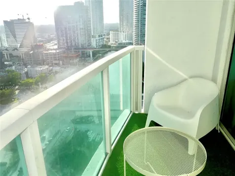 31 SE 5th Street Miami FL 33131