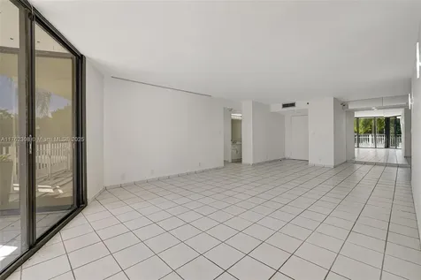 4000 Towerside Terrace Miami FL 33138