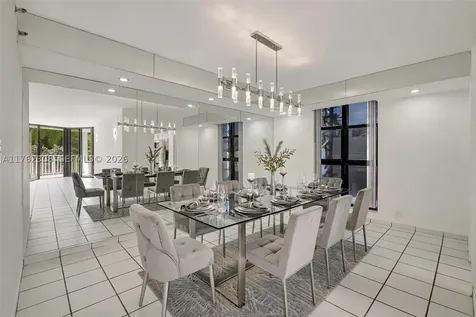 4000 Towerside Terrace Miami FL 33138