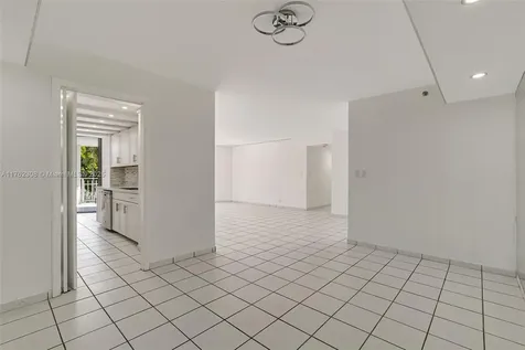 4000 Towerside Terrace Miami FL 33138