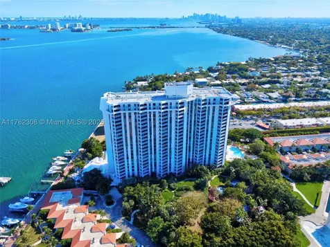 4000 Towerside Terrace Miami FL 33138