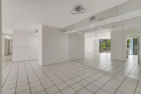 4000 Towerside Terrace Miami FL 33138