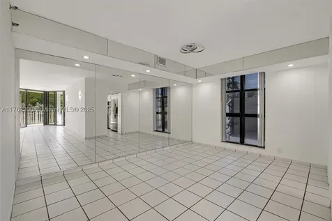 4000 Towerside Terrace Miami FL 33138