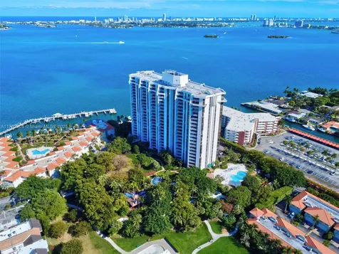 4000 Towerside Terrace Miami FL 33138