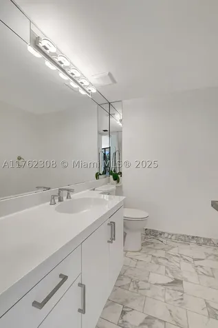 4000 Towerside Terrace Miami FL 33138