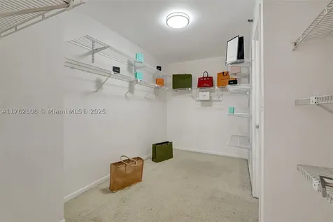 4000 Towerside Terrace Miami FL 33138